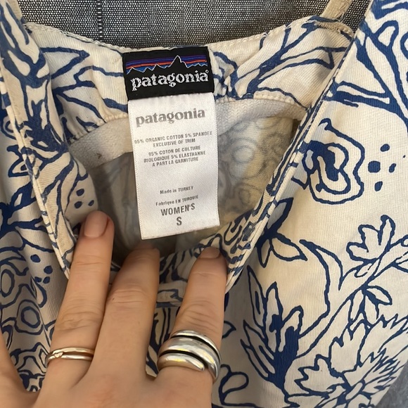 Patagonia Active Tank. Sz S. Smoke free home. - Picture 4 of 4